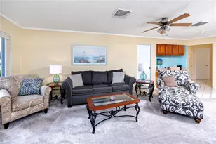 2096 Massachusetts Ave NE, Saint Petersburg, FL 33703 - Photo 20
