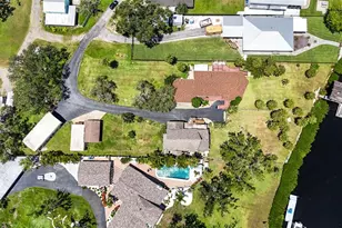 606 Dickman Dr SW, Ruskin, FL 33570 - Photo 16