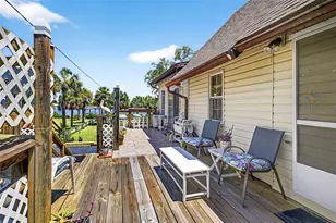 606 Dickman Dr SW, Ruskin, FL 33570 - Photo 8