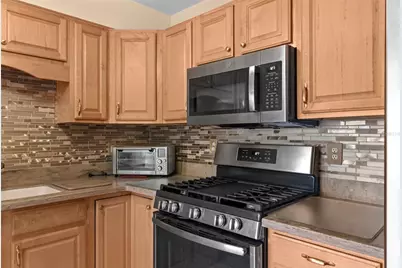 7276 21st Street N, Saint Petersburg, FL 33702 - Photo 8