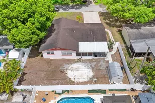 7276 21st St N, Saint Petersburg, FL 33702 - Photo 32