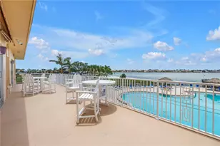 4900 Brittany Dr S, Saint Petersburg, FL 33715 - Photo 38