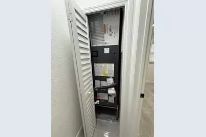 539 Freeport Avenue N, Saint Petersburg, FL 33702 - Photo 40