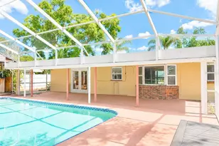 2523 Krueger Ln, Tampa, FL 33618 - Photo 36