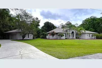 27511 Hialeah Way, Wesley Chapel, FL 33544 - Photo 12