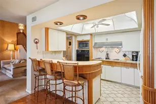 7400 Sun Island Dr S, South Pasadena, FL 33707 - Photo 14