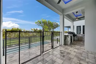 6528 Simone Shores Cir, Apollo Beach, FL 33572 - Photo 80
