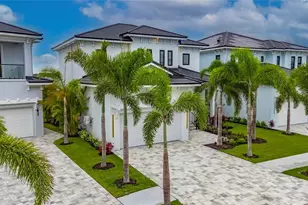 6528 Simone Shores Cir, Apollo Beach, FL 33572 - Photo 8