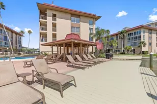 105 Island Way, Clearwater Beach, FL 33767 - Photo 48