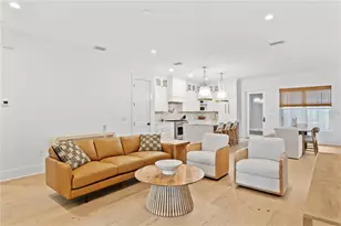 334 11th Ave NE, Saint Petersburg, FL 33701 - Photo 4