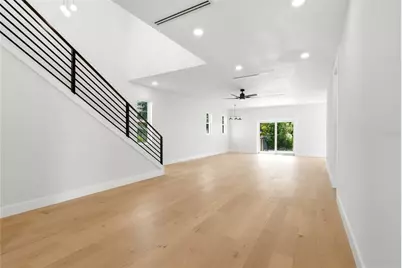 2501 Quincy Street S, Saint Petersburg, FL 33711 - Photo 6