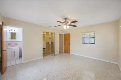 1305 Marion Drive S, Saint Petersburg, FL 33707 - Photo 20