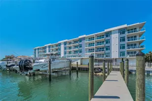 415 Island Way, Clearwater Beach, FL 33767 - Photo 64