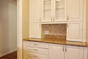 38819 Otis Allen Rd, Zephyrhills, FL 33540 - Photo 18