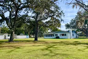 38819 Otis Allen Rd, Zephyrhills, FL 33540 - Photo 6