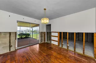 2053 Iowa Ave NE, Saint Petersburg, FL 33703 - Photo 20