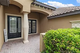 20023 Pergola Bend Ln, Tampa, FL 33647 - Photo 6