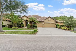 20023 Pergola Bend Ln, Tampa, FL 33647 - Photo 2