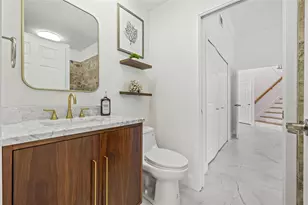 1191 Darlington Oak Dr NE, Saint Petersburg, FL 33703 - Photo 24