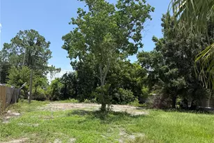 7018 S 51st Ave, Tampa, FL 33619 - Photo 6