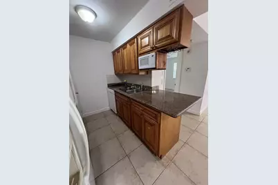 226 Thorn Tree Place #226, Brandon, FL 33510 - Photo 2