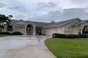 2635 Jarvis Cir, Palm Harbor, FL 34683 - Photo 2