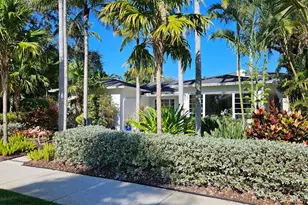 301 23rd Ave NE, Saint Petersburg, FL 33704 - Photo 1