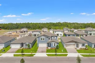 1829 Draughton Dr, Zephyrhills, FL 33541 - Photo 4