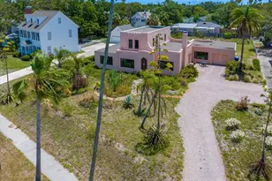 43 Edgewater Dr, Dunedin, FL 34698 - Photo 2