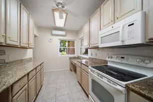 43 Edgewater Dr, Dunedin, FL 34698 - Photo 24