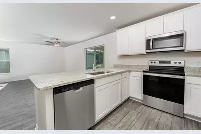 3228 Seville Street, Lake Alfred, FL 33850 - Photo 4