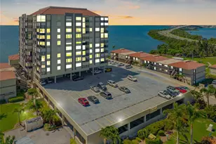 6372 Palma Del Mar Blvd S, Saint Petersburg, FL 33715 - Photo 2