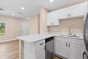 21536 Holdern Ave, Port Charlotte, FL 33952 - Photo 10