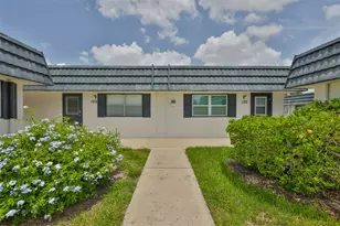 301 Kings Blvd, Sun City Center, FL 33573 - Photo 2