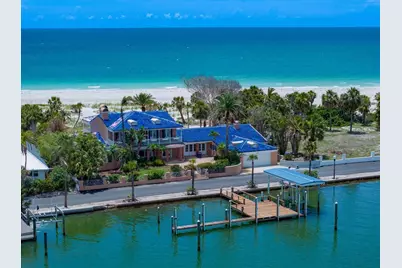 1114 Mandalay Point, Clearwater Beach, FL 33767 - Photo 2