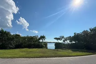 107 Tillett Pl, Terra Ceia, FL 34250 - Photo 34