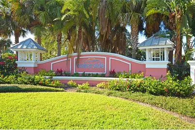 204 Pompano Drive SE #D, Saint Petersburg, FL 33705 - Photo 2