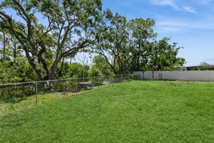 9107 Brunswick Ln, Tampa, FL 33615 - Photo 6