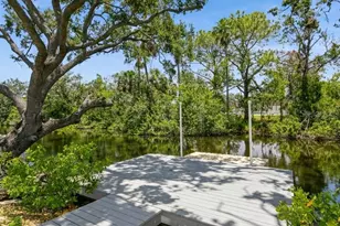 9107 Brunswick Ln, Tampa, FL 33615 - Photo 8