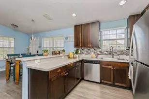 9107 Brunswick Ln, Tampa, FL 33615 - Photo 18