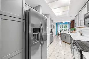 5090 White Pine Cir NE, Saint Petersburg, FL 33702 - Photo 20