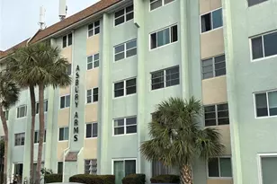 801 83rd Ave N, Saint Petersburg, FL 33702 - Photo 1