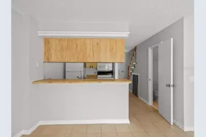 6114 Oak Cluster Circle, Tampa, FL 33634 - Photo 8