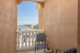 120 Brightwater Dr, Clearwater Beach, FL 33767 - Photo 36