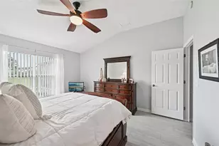 2306 Emerald Lake Dr, Sun City Center, FL 33573 - Photo 22