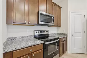 13515 Palmera Vista Dr, Riverview, FL 33579 - Photo 16