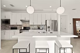 4547 Gardner St, Bradenton, FL 34210 - Photo 6