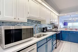 809 Bahia Del Sol Dr, Ruskin, FL 33570 - Photo 10