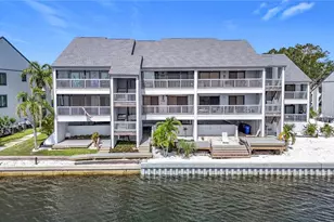 809 Bahia Del Sol Dr, Ruskin, FL 33570 - Photo 46