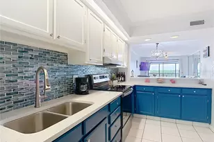 809 Bahia Del Sol Dr, Ruskin, FL 33570 - Photo 10